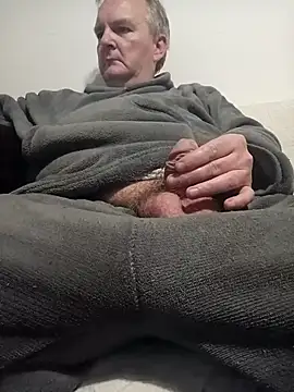 Snapshot of Paolo7619 chatting on 8, 10, 2025 Paolo7619 online show from 8, 10, 2025