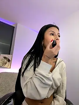 Snapshot of Michell_sr chatting on 2, 10, 2025 Michell sr online show from 2, 10, 2025