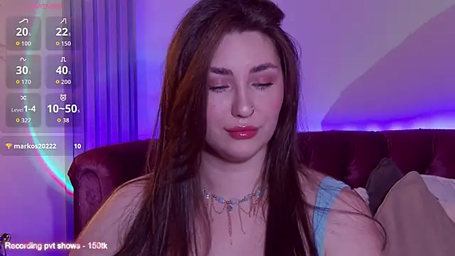 KiraBarlows online show from 1, 12, 2025