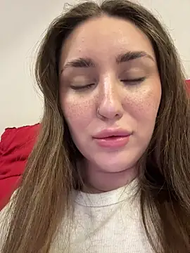 Snapshot of KiraBarlows chatting on 27, 6, 2026 KiraBarlows online show from 27, 6, 2026