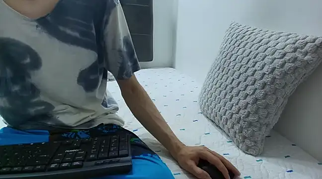 wolfandsky online show from 5, 3, 2025