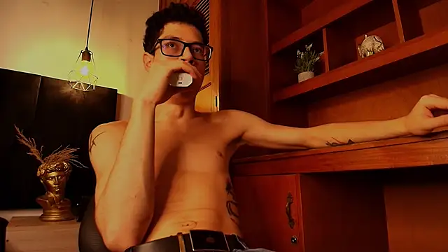 wolfandsky online show from 9, 10, 2025