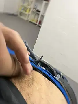 Diegoalejandro0Oo online show from 17, 1, 2026