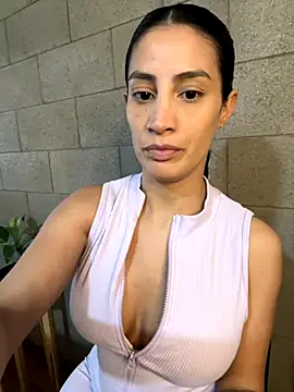 Putitatease online show from 9, 9, 2025