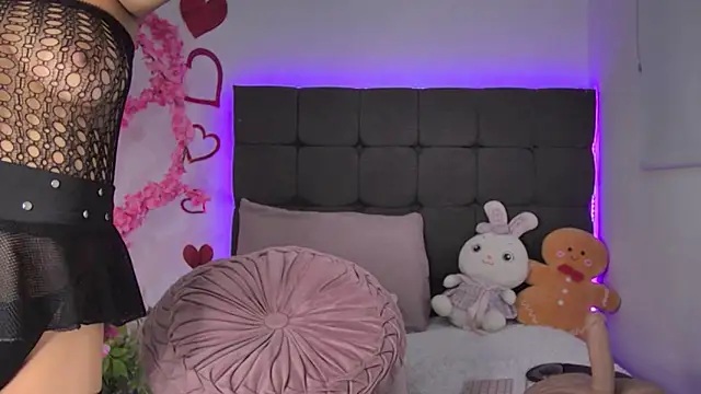 AmandaBrooks 18 online show from 8, 3, 2026