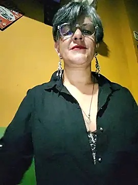 Snapshot of ilonna2025 chatting on 2, 8, 2026 ilonna2025 online show from 2, 8, 2026