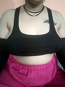 Snapshot of motuuu69 chatting on 28, 2, 2025 motuuu69 online show from 28, 2, 2025