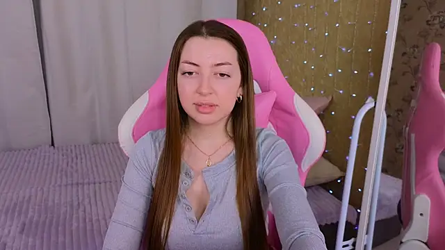 Snapshot of Ann_moon__ chatting on 1, 2, 2025 Ann moon online show from 1, 2, 2025