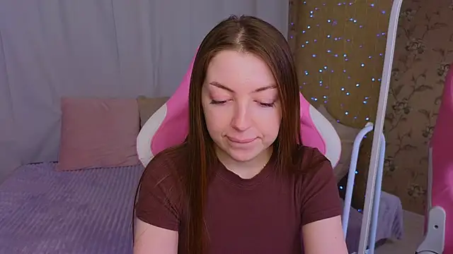 Snapshot of Ann_moon__ chatting on 27, 2, 2025 Ann moon online show from 27, 2, 2025