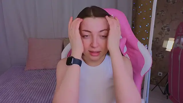 Snapshot of Ann_moon__ chatting on 6, 3, 2025 Ann moon online show from 6, 3, 2025