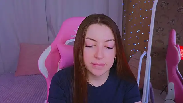 Snapshot of Ann_moon__ chatting on 9, 3, 2025 Ann moon online show from 9, 3, 2025