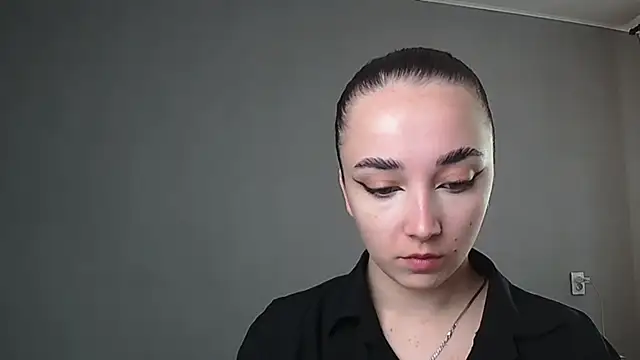 Eva Gloryy online show from 5, 5, 2026