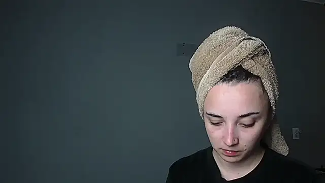 Eva Gloryy online show from 9, 5, 2026