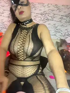 Snapshot of Lili__taylor chatting on 31, 10, 2025 Lili taylor online show from 31, 10, 2025