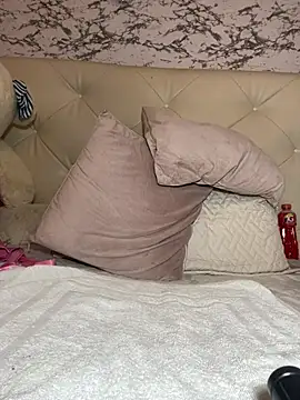 Snapshot of Lili__taylor chatting on 2, 3, 2026 Lili taylor online show from 2, 3, 2026