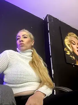 viktoria davis  online show from 10, 10, 2025