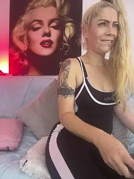 Snapshot of viktoria_davis_ chatting on 11, 6, 2026 viktoria davis online show from 11, 6, 2026
