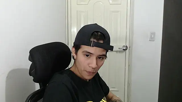 Snapshot of Dha_lia0 chatting on 20, 1, 2025 Dha lia0 online show from 20, 1, 2025