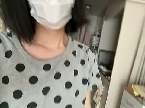 Snapshot of riri_riri_jp chatting on 14, 7, 2026 riri riri jp online show from 14, 7, 2026