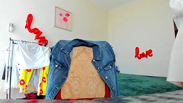 Snapshot of Tianiaa chatting on 13, 9, 2025 Tianiaa online show from 13, 9, 2025