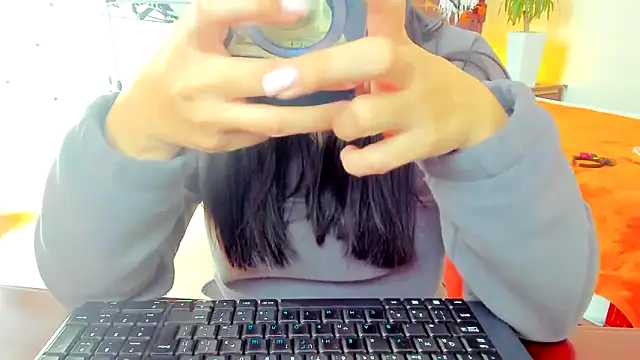 Snapshot of Tianiaa chatting on 22, 10, 2025 Tianiaa online show from 22, 10, 2025