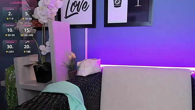 ValeriaOrtega online show from 30, 1, 2025