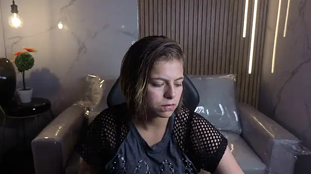 Kitten Cam online show from 6, 5, 2026