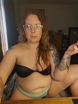 TattedMamaXOXO online show from 13, 5, 2026