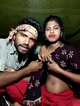 Hot couple 1 online show from 20, 3, 2025