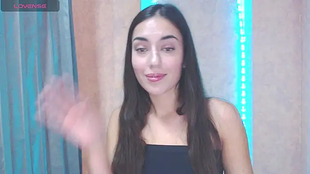 Snapshot of Lovelllyy chatting on 21, 10, 2025 Lovelllyy online show from 21, 10, 2025