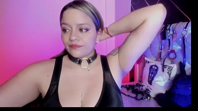 victoria  floyd online show from 10, 9, 2025