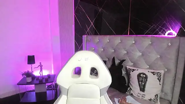 victoria  floyd online show from 16, 1, 2026