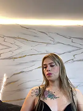 RayaCarr  online show from 23, 7, 2026