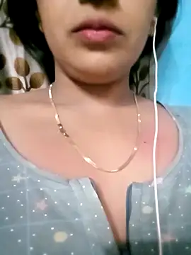 Snapshot of Bina_Bhanot chatting on 14, 3, 2025 Bina Bhanot online show from 14, 3, 2025