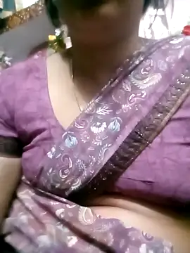 Snapshot of Bina_Bhanot chatting on 15, 3, 2025 Bina Bhanot online show from 15, 3, 2025