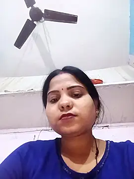 Snapshot of Bina_Bhanot chatting on 29, 11, 2025 Bina Bhanot online show from 29, 11, 2025