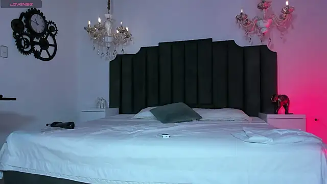 AnthonelaRusso  online show from 3, 10, 2025