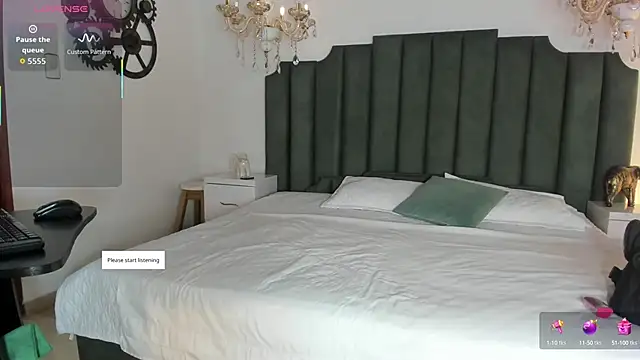 AnthonelaRusso  online show from 12, 10, 2025