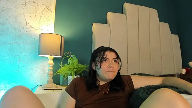 Zoe Cheshire online show from 28, 2, 2025