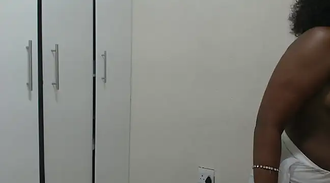 Snapshot of Spicey-CheekssX chatting on 27, 1, 2025 Spicey-CheekssX online show from 27, 1, 2025