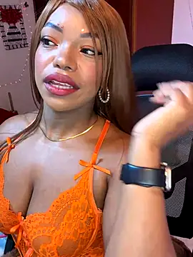 Snapshot of SaraYedid17 chatting on 2, 11, 2025 SaraYedid17 online show from 2, 11, 2025