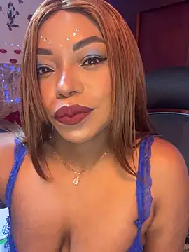 Snapshot of SaraYedid17 chatting on 8, 11, 2025 SaraYedid17 online show from 8, 11, 2025