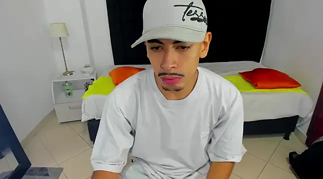 Snapshot of brad_usma chatting on 4, 2, 2025 brad usma online show from 4, 2, 2025