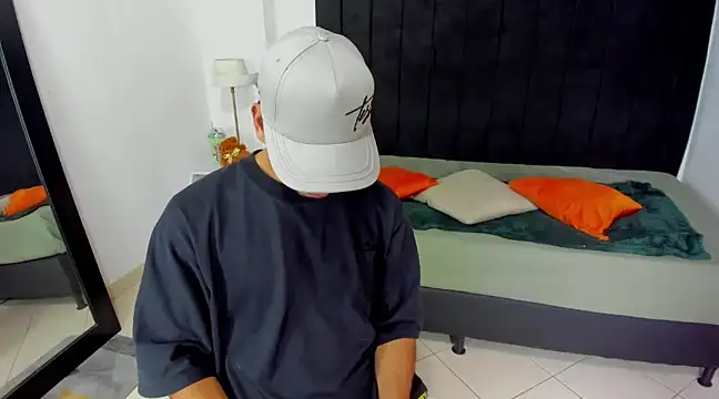 Snapshot of brad_usma chatting on 7, 3, 2025 brad usma online show from 7, 3, 2025