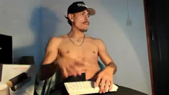 Snapshot of brad_usma chatting on 14, 10, 2025 brad usma online show from 14, 10, 2025