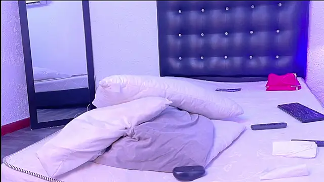 tinyy whore18 online show from 18, 3, 2026