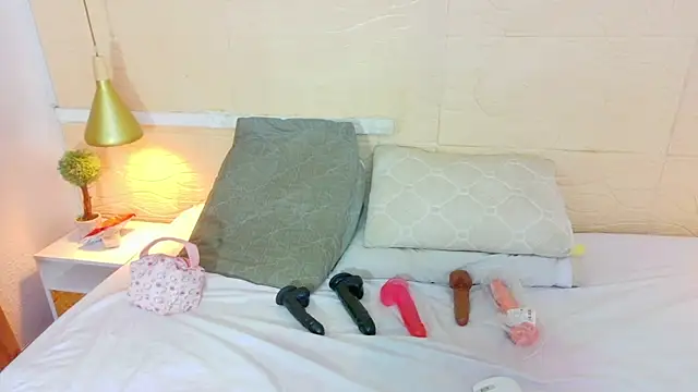 tinyy whore18 online show from 8, 5, 2026