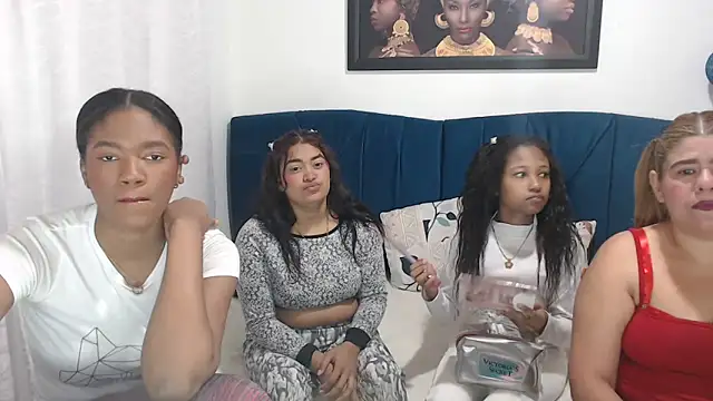 Snapshot of LITTLEDOLLHOT chatting on 20, 3, 2025 LITTLEDOLLHOT online show from 20, 3, 2025