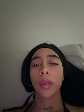 Snapshot of sophierooy22 chatting on 23, 6, 2026 sophierooy22 online show from 23, 6, 2026