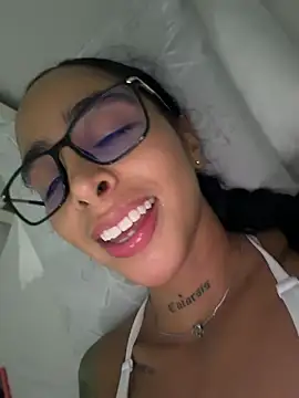 Snapshot of sophierooy22 chatting on 29, 6, 2026 sophierooy22 online show from 29, 6, 2026
